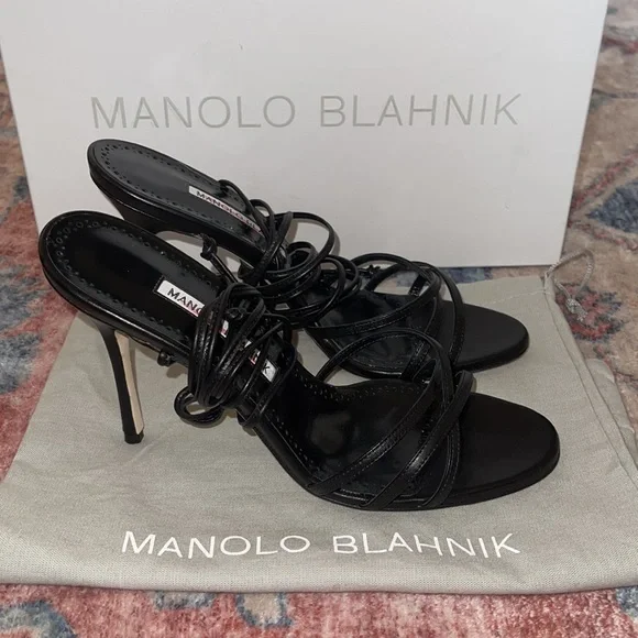 ❌SOLD‼️$825 MANOLO HEELS NEW‼️STEAL‼️ - Picture 8 of 10